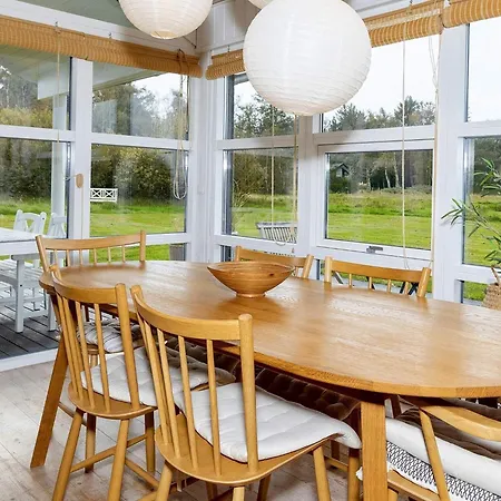 Three-bedroom In Oster Assels 3 Feriehus