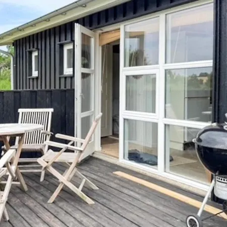 Three-bedroom In Oster Assels 3 *