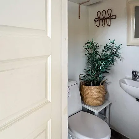 Three-bedroom In Oster Assels 3 Sillerslev