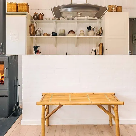 6 Person In Oster Assels-by Traum